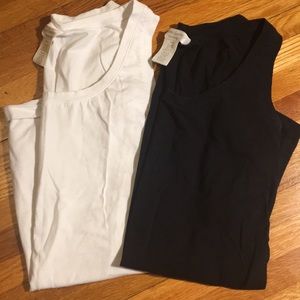 Bundle* Three Seasons Maternity Tanks M